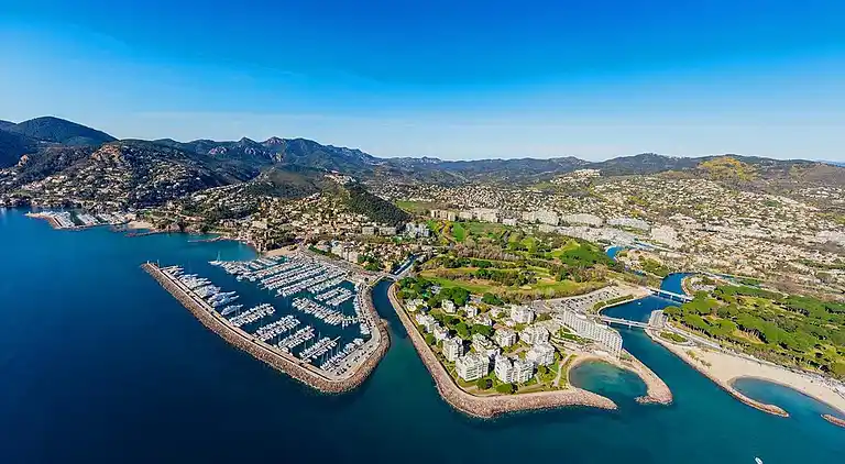 Ferielejlighed i Mandelieu-la-Napoule