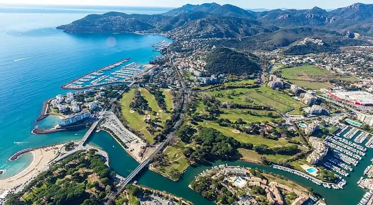 Ferielejlighed i Mandelieu-la-Napoule