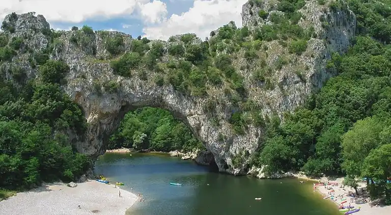 Appartamento in Vallon-Pont-d'Arc