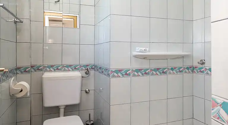 3-Zimmer-Ferienwohnung mit Terrasse Ljubac, Zadar (A-5831-a)