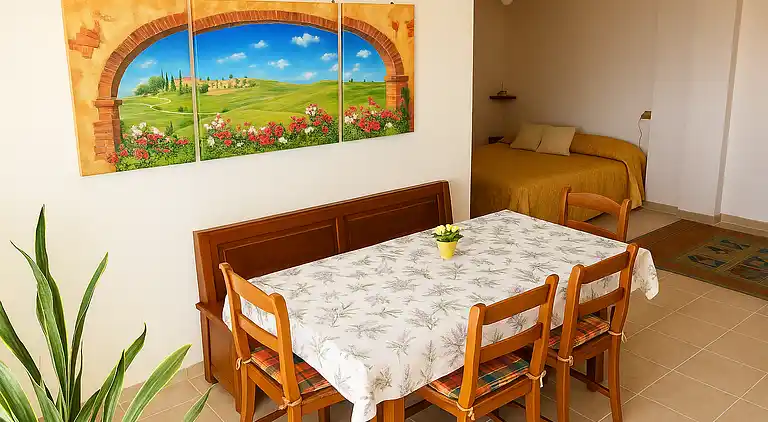 LaLo Holiday House,  the holiday home that's right for you.