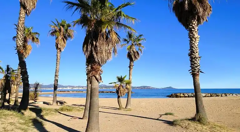 Ferielejlighed i Fréjus