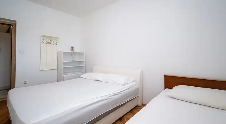 3-Zimmer-Ferienwohnung mit Terrasse Ljubac, Zadar (A-5831-a)