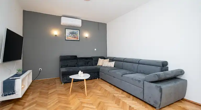 3-Zimmer-Ferienwohnung mit Terrasse Ljubac, Zadar (A-5831-a)