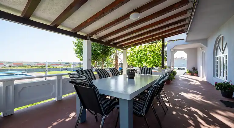 3-Zimmer-Ferienwohnung mit Terrasse Ljubac, Zadar (A-5831-a)