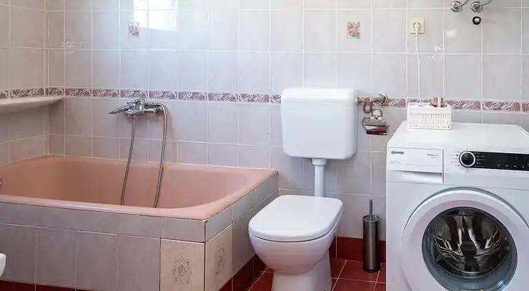 3-Zimmer-Ferienwohnung mit Terrasse Ljubac, Zadar (A-5831-a)