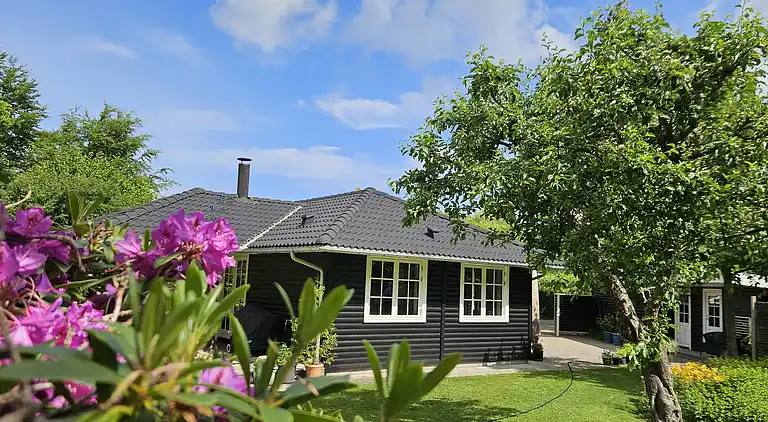 Hyggeligt feriehus kun 300 meter fra Høve Strand