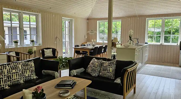 Hyggeligt feriehus kun 300 meter fra Høve Strand