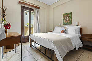 Spetses Center Comfy Apartment 1