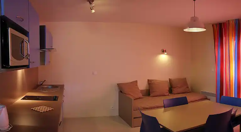 Ferielejlighed i Luzé