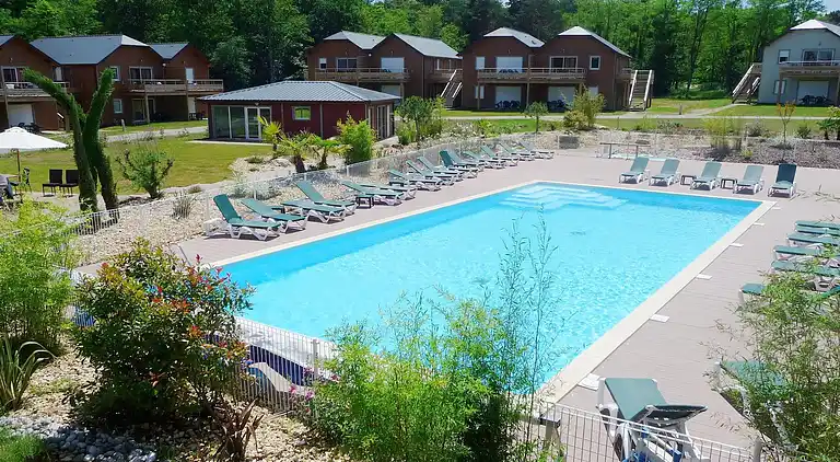 Ferielejlighed i Luzé