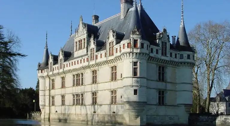 Ferielejlighed i Luzé