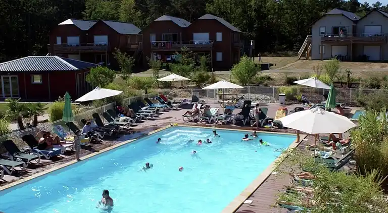 Ferielejlighed i Luzé