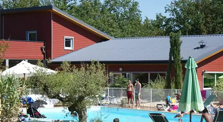 Ferielejlighed i Luzé