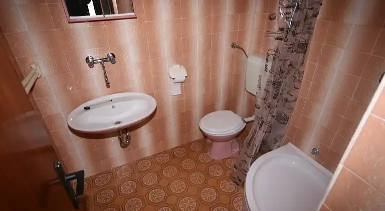 Studio Appartement mit Terrasse Grebastica, Sibenik