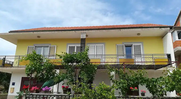 Studio Appartement mit Terrasse Grebastica, Sibenik