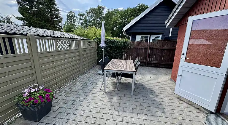 Hyggeligt sommerhus med kig til Kerteminde Fjord.