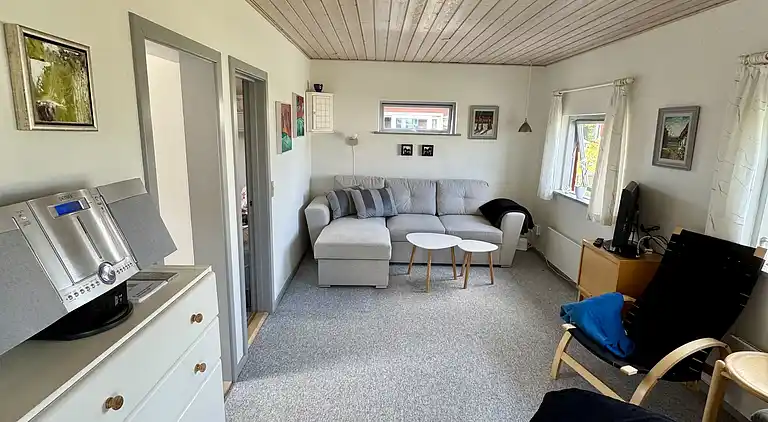 Hyggeligt sommerhus med kig til Kerteminde Fjord.