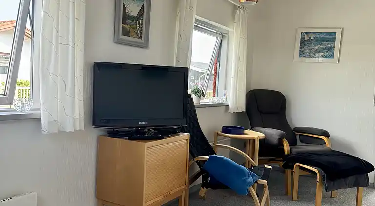 Hyggeligt sommerhus med kig til Kerteminde Fjord.