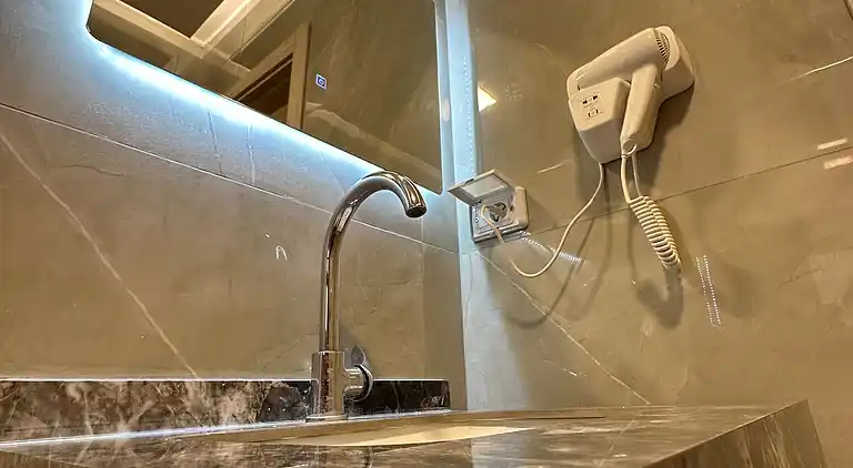 Charmantes Amman Apartment mit Elektroheizung und