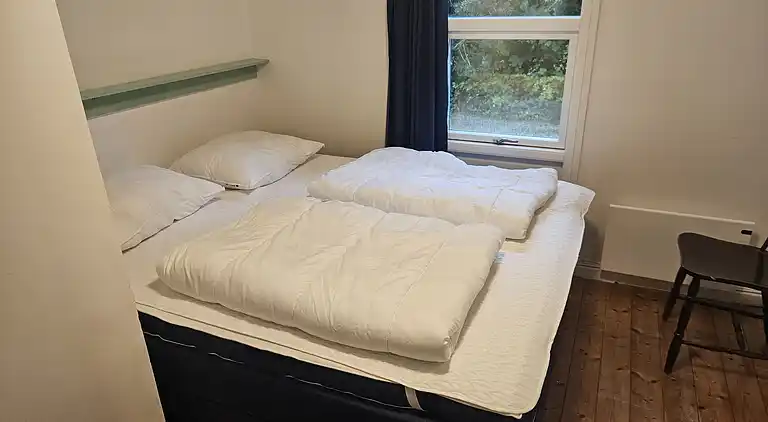 Velkommen til vores charmerende lille sommerhus!