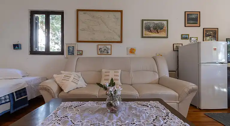2-Zimmer-Haus am Strand Ivan Dolac, Hvar (K-140)