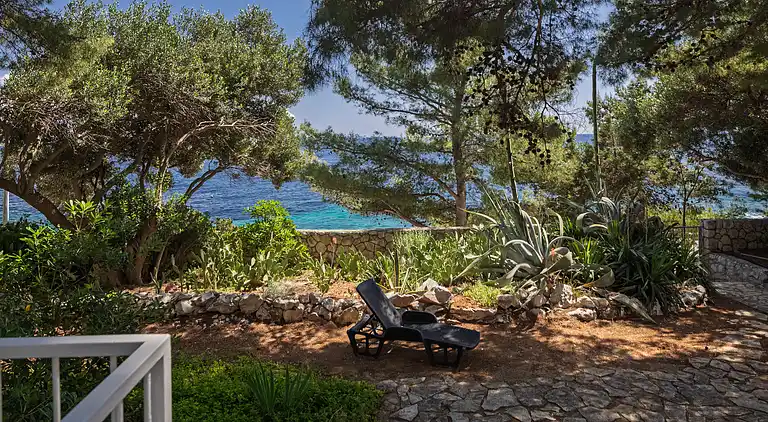 2-Zimmer-Haus am Strand Ivan Dolac, Hvar (K-140)