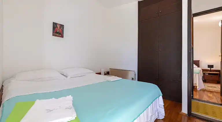 2-Zimmer-Haus am Strand Ivan Dolac, Hvar (K-140)