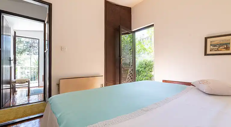 2-Zimmer-Haus am Strand Ivan Dolac, Hvar (K-140)