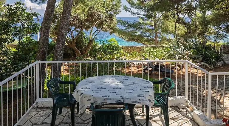 2-Zimmer-Haus am Strand Ivan Dolac, Hvar (K-140)