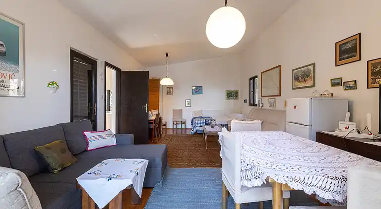 2-Zimmer-Haus am Strand Ivan Dolac, Hvar (K-140)