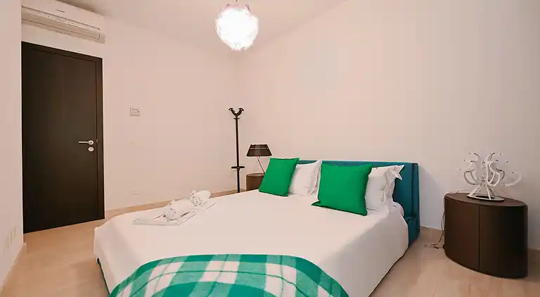 Luxurious Lugano Apartment with City Views