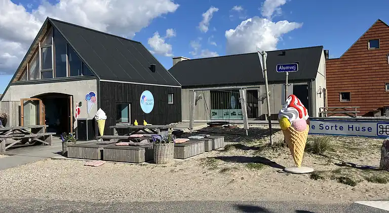 Holiday home in the first row to the North Sea