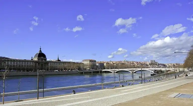 Apartment in Carnot - Gailleton