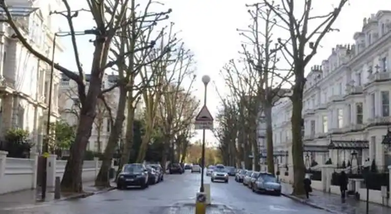 Cottage in Woolton Hill