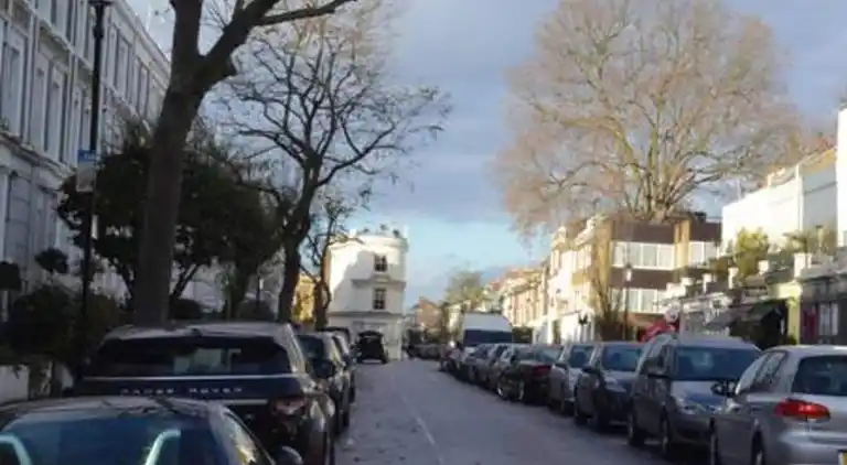 Cottage in Woolton Hill