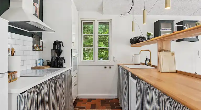 Ruhe, Natur, Schutz und Blick über den Fjord