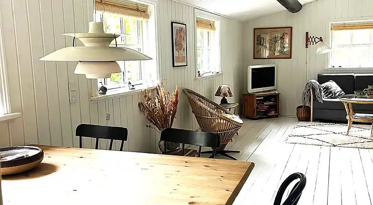 Hyggeligt sommerhus tæt på skov og strand