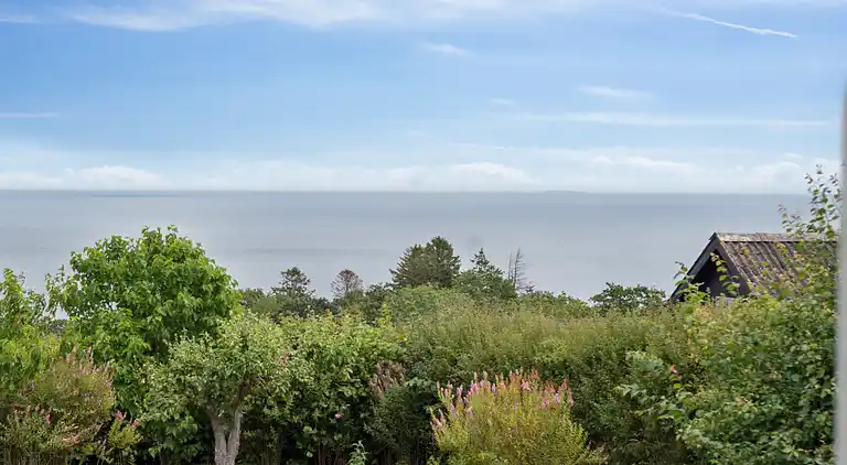 Hyggeligt hus med havudsigt og skøn beliggenhed 