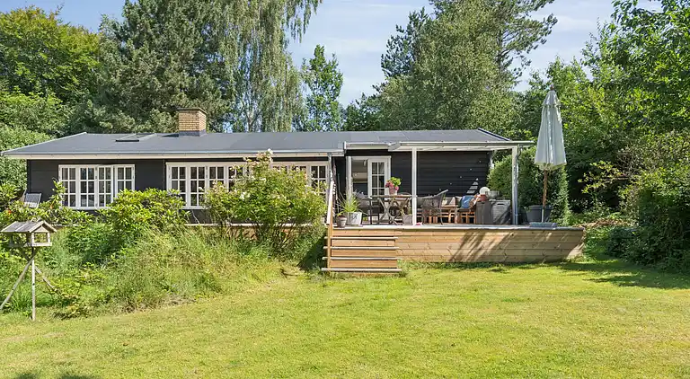 Familievenligt sommerhus tæt på strand og natur