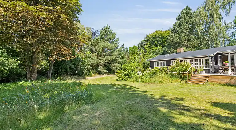 Familievenligt sommerhus tæt på strand og natur