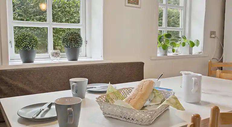 Hyggeligt sommerhus med kig til Vesterhavet