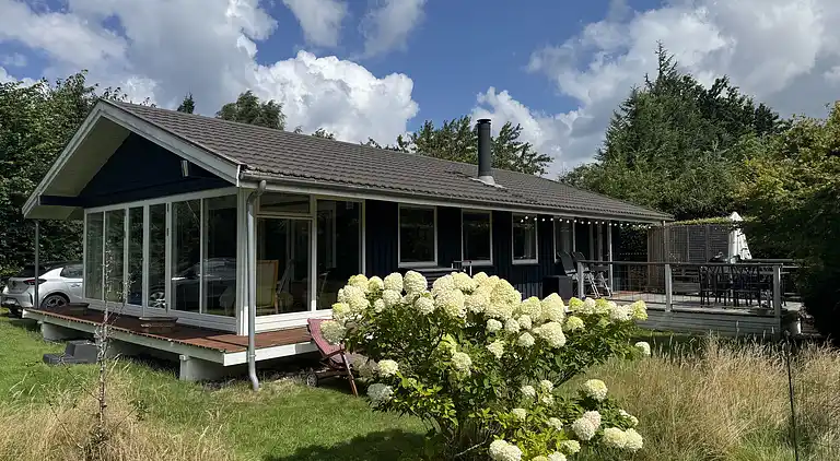 Idyllisches Ferienhaus in Strandnähe