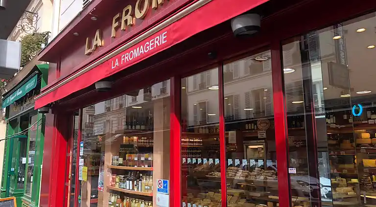 Cosy Eiffel Tower Design Studio