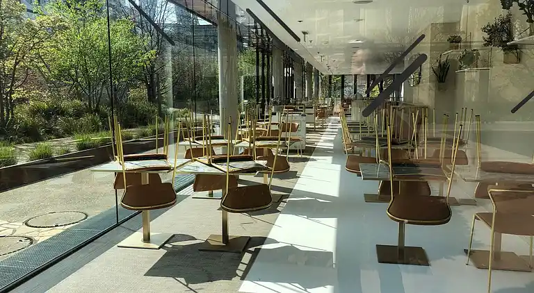 Cosy Eiffel Tower Design Studio