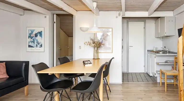 3 rom,2 nivå,Standard