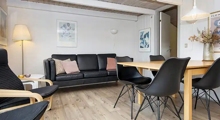 3 rom,2 nivå,Standard