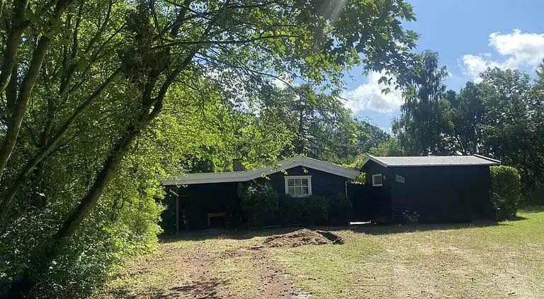 Hyggeligt sommerhus tæt på skov og strand
