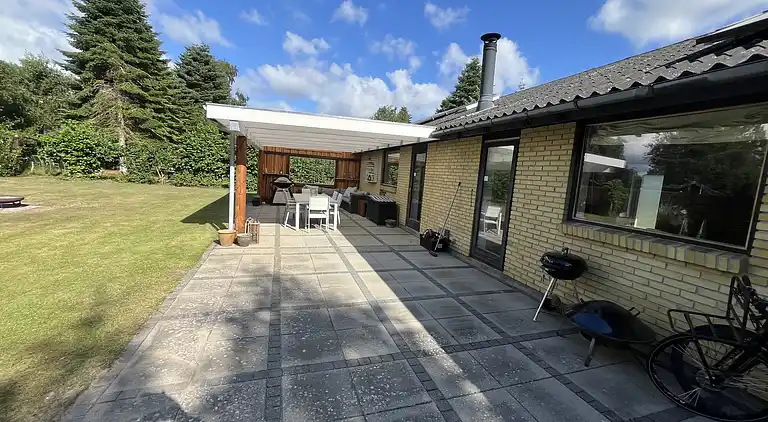 Hyggeligt sommerhus tæt på stranden