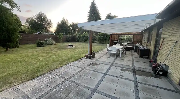 Hyggeligt sommerhus tæt på stranden